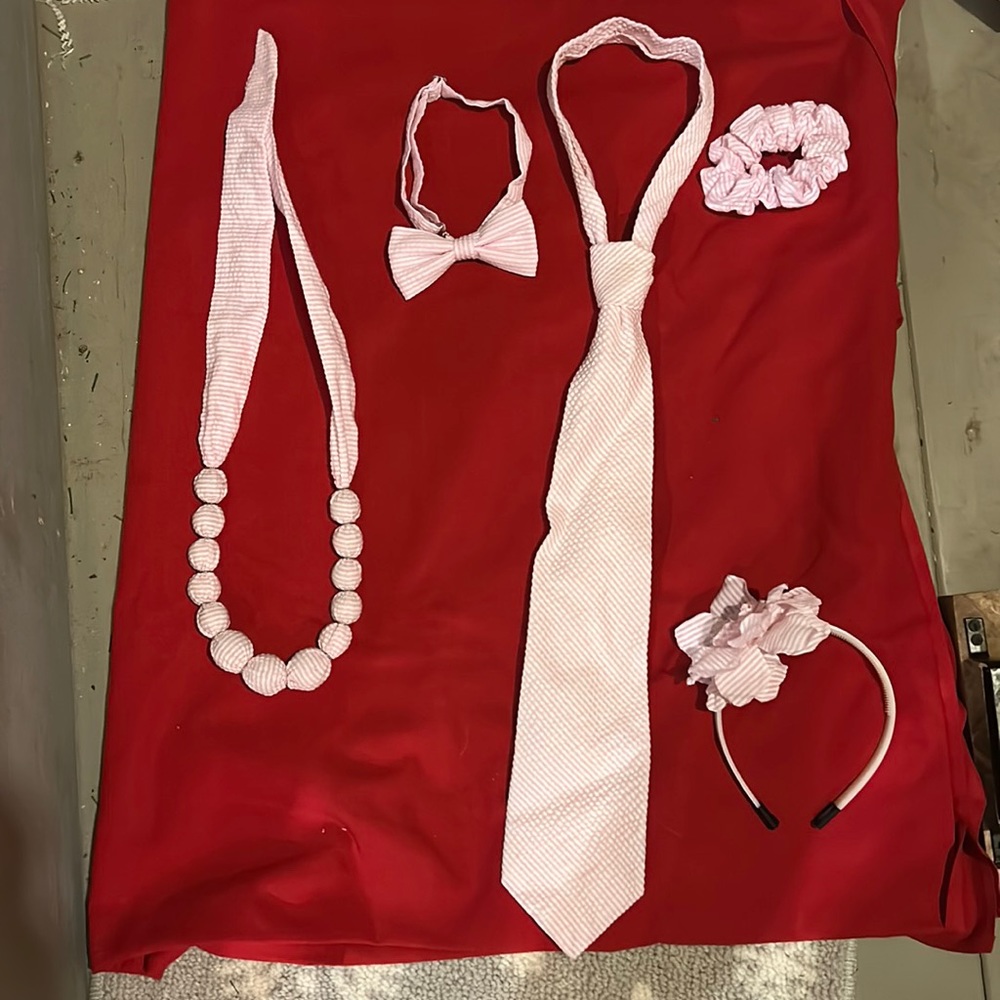 there is something for everyone! bow tie, tie, neacklace, headband, scrunchie